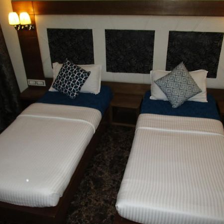 Hotel Sapna Bombay Extérieur photo