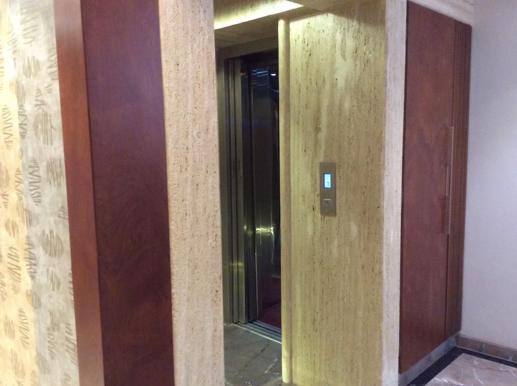 Hotel Sapna Bombay Extérieur photo