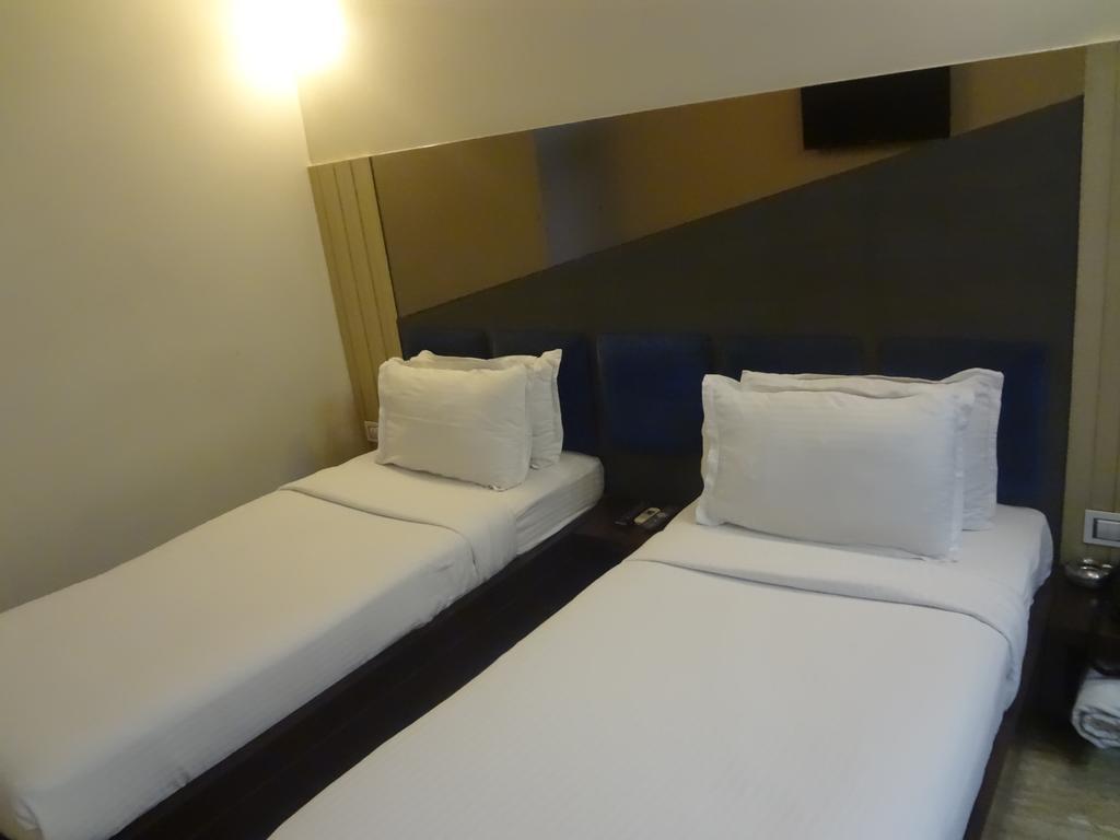 Hotel Sapna Bombay Extérieur photo