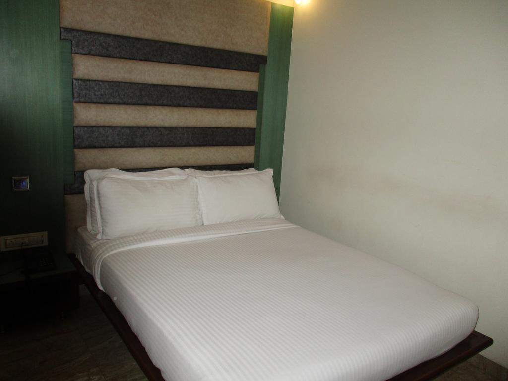 Hotel Sapna Bombay Extérieur photo