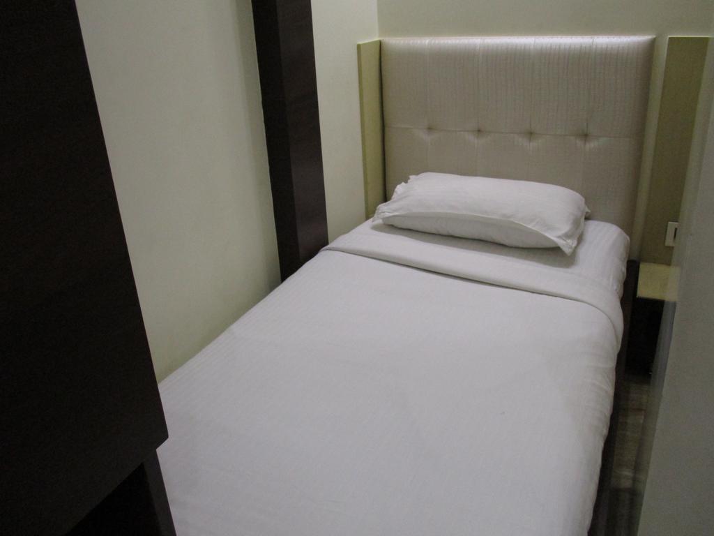 Hotel Sapna Bombay Extérieur photo